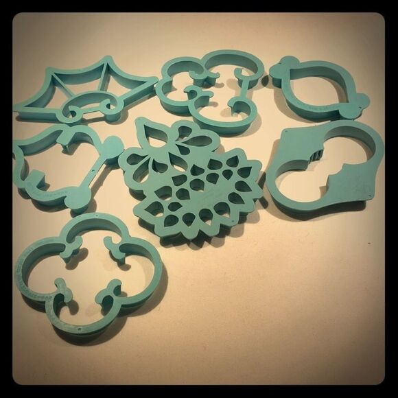Vintage Wilton Filigree fondant cutters - Picture 1 of 7